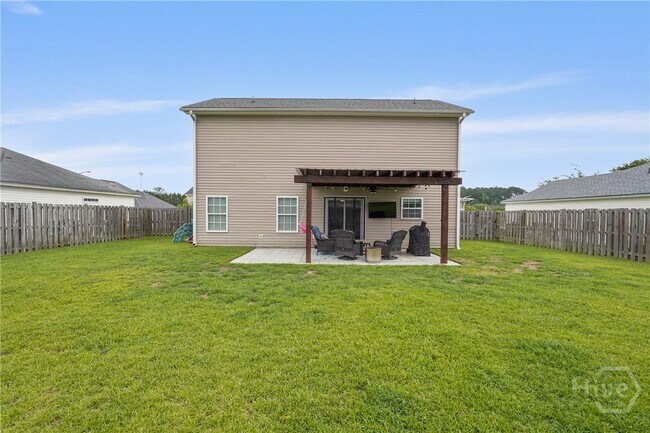 Building Photo - 25 Evergreen Oak Dr