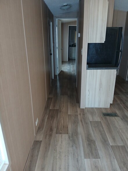 Building Photo - 5614 County Rd 1260