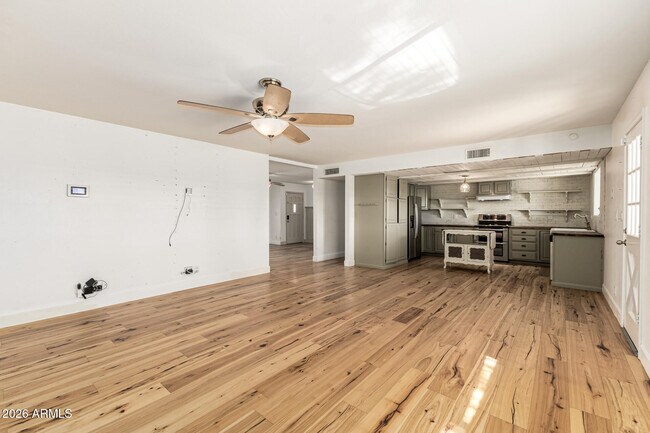 Building Photo - 2421 S 221st Ave