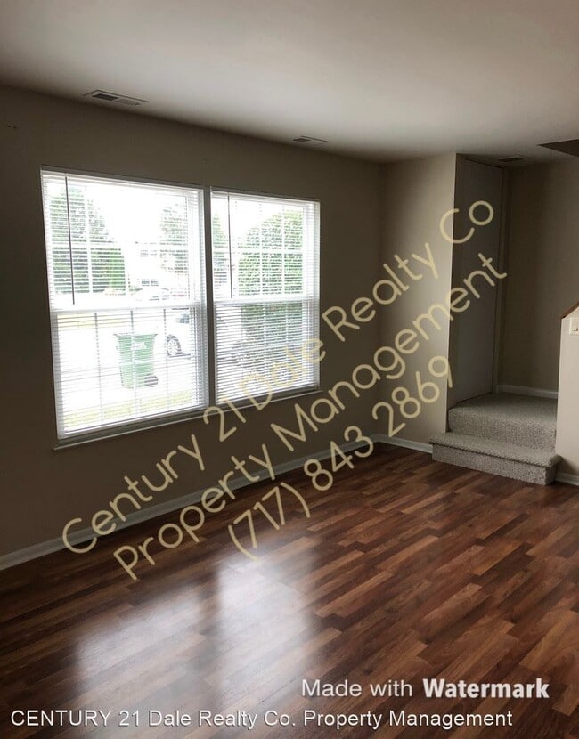 Building Photo - 2 br, 1.5 bath House - 20 Williamstown Circle