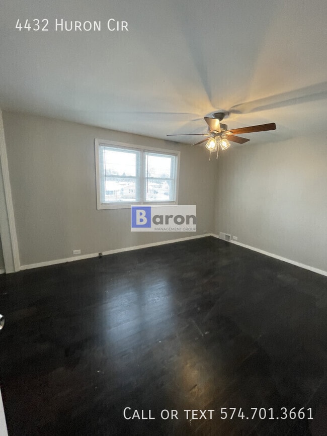 Building Photo - 4432 Huron Cir