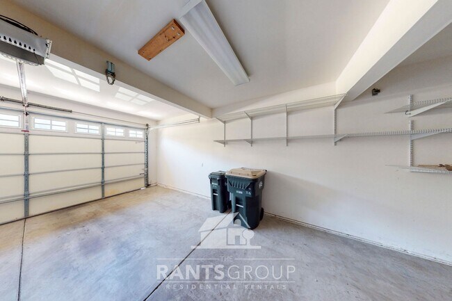 Building Photo - Beautiful Home in Hawks Prairie