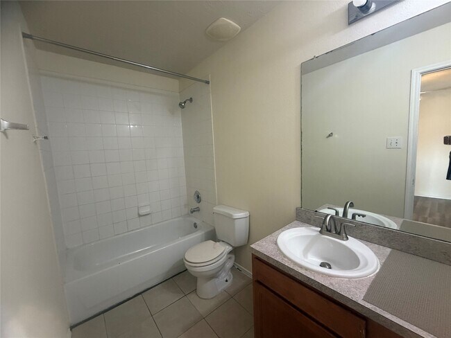 Building Photo - 21219 Grand Linden Ct