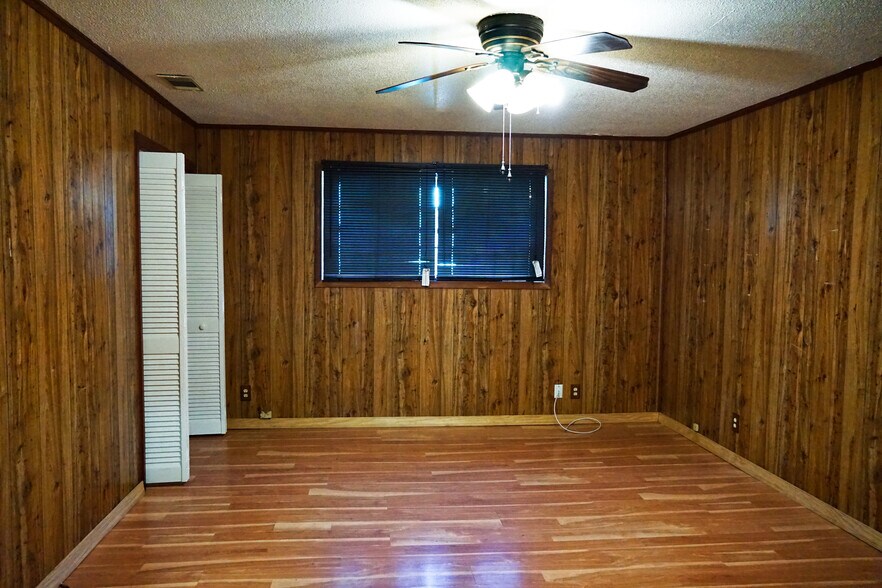 Building Photo - 5170 Cordell St