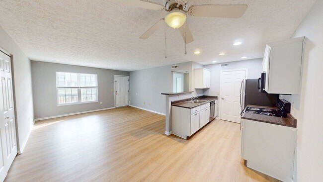 Building Photo - 5347 Cypress Chase