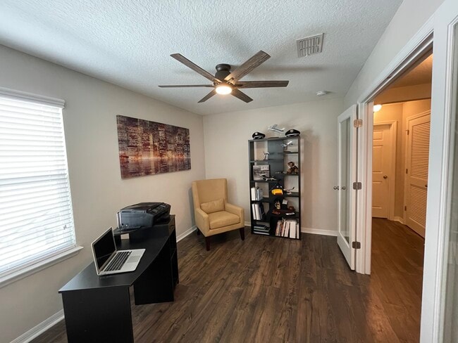 Building Photo - 3561 Brighton Park Cir