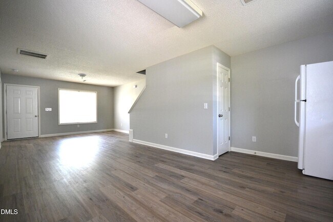 Building Photo - 17 Brantley Cir