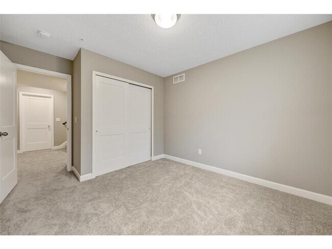 Building Photo - 7291 Alvarado Ln N