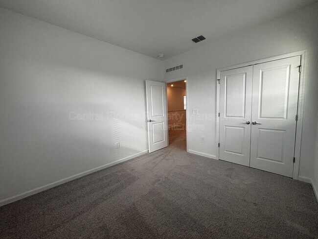 Building Photo - 7370 Summer Ivy Aly