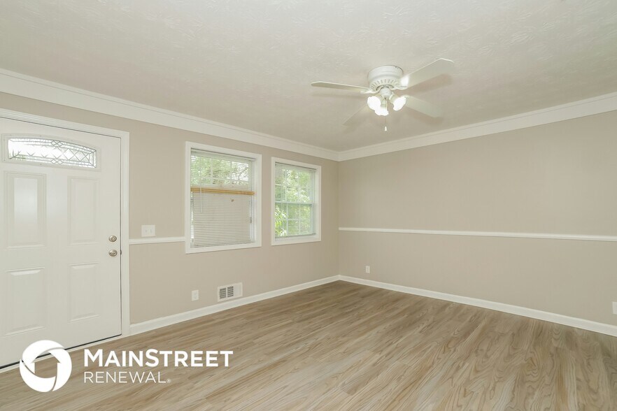 Building Photo - 608 Upland Ridge Dr NW