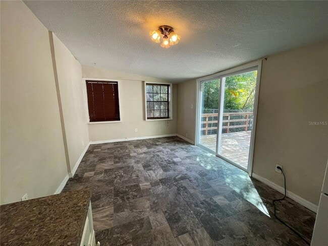Building Photo - 2525 Emma Cir
