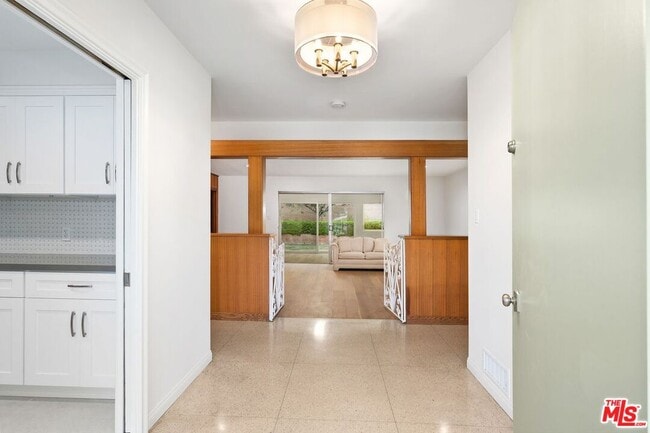 Building Photo - 6204 S Corning Ave