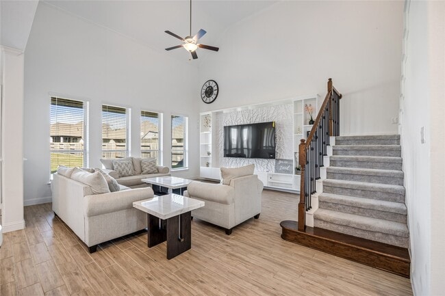 Building Photo - 23563 Red Juniper Ln