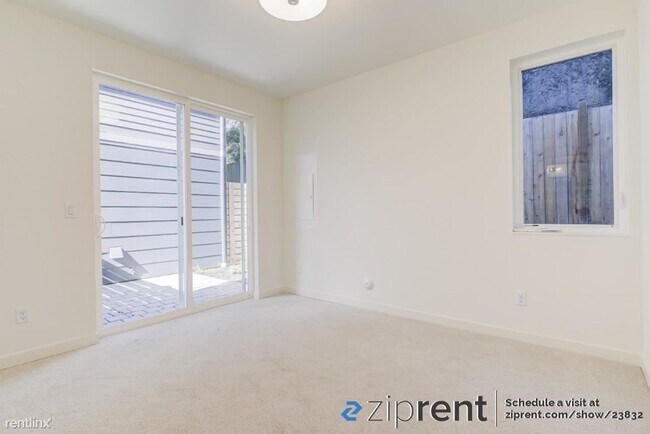 Building Photo - 2 br, 2 bath Townhome - 331 18th Ave, Seat...