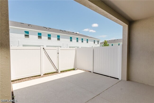 Building Photo - 14815 White Pearl Rd