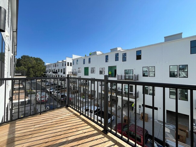 Building Photo - **OFFERING FIRST MONTH'S RENT FREE** New C...
