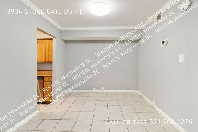 Building Photo - Move in ready! 1Bd/1Bth home in the gated ...