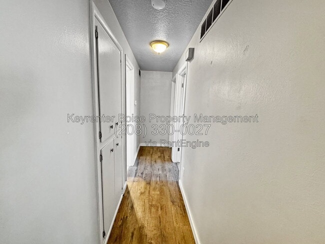 Building Photo - 5603 Centerbrook Dr