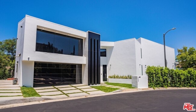 Building Photo - 7567 Hermes Dr