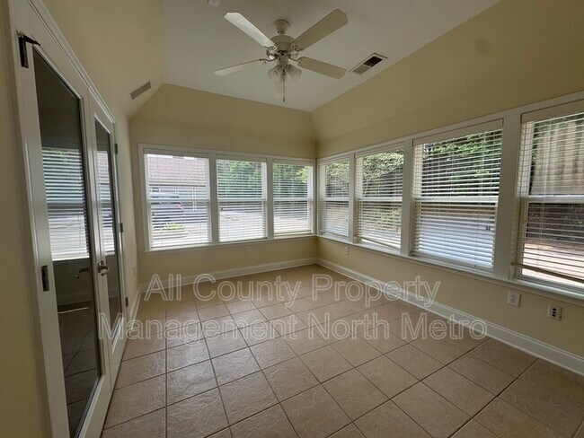 Building Photo - 2325 Chimney Cottage Cir NE
