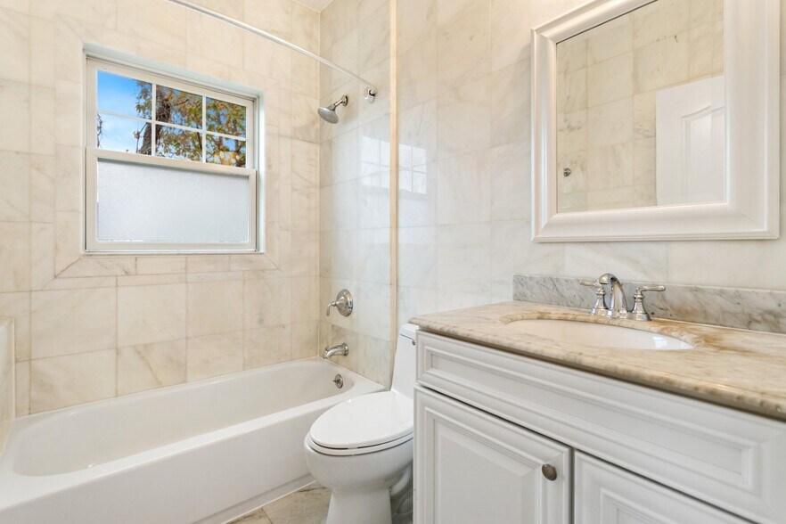 Building Photo - 9 Bagnall Ave