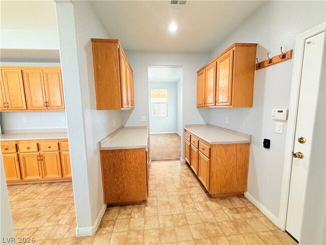 Building Photo - 5604 Rocky Ravine Ave