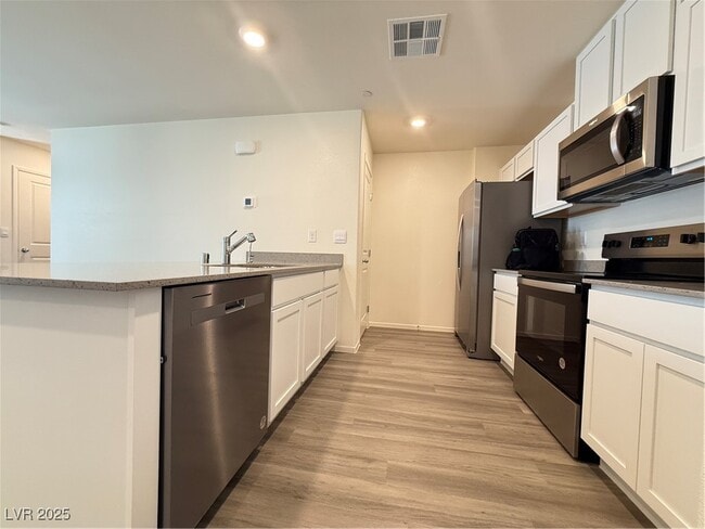 Building Photo - 4830 Currant Rdg Ave