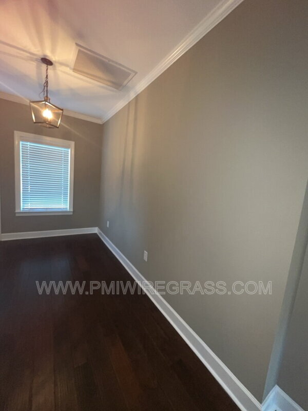 Building Photo - 102 Dawson Ln