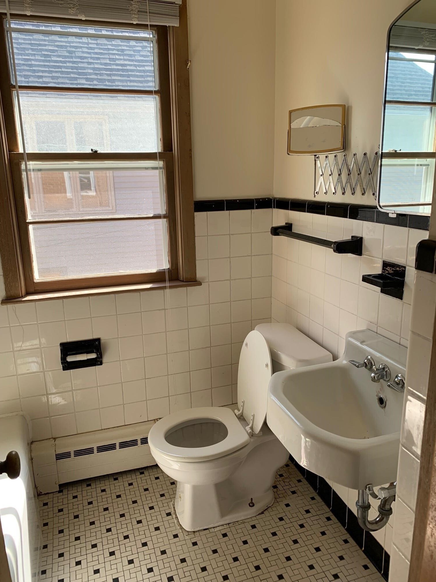 Building Photo - 1126 Vilas Ave