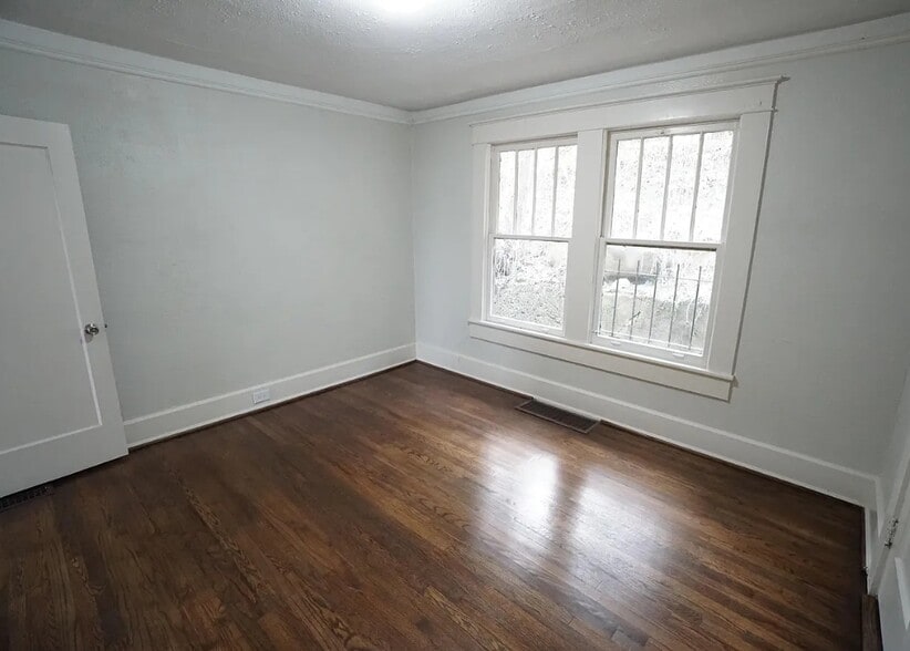 Building Photo - 7017 4th Ave S