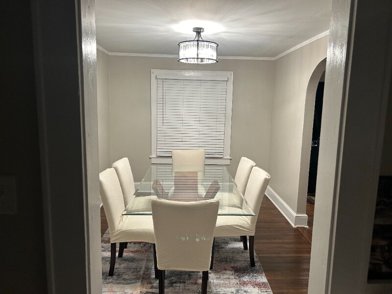 Building Photo - 1317 W 4th St