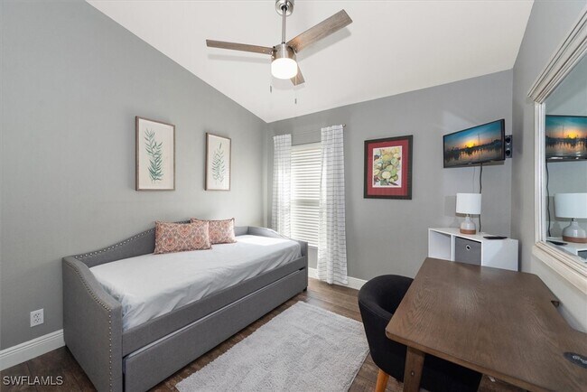 Building Photo - 8884 Fawn Ridge Dr