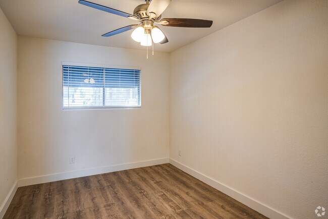 Bedroom 3 - 18202 N Cave Creek Rd