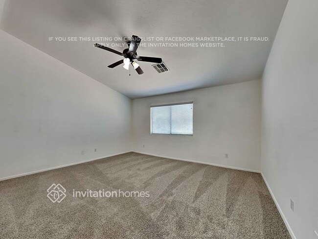 Building Photo - 13842 W Keim Dr