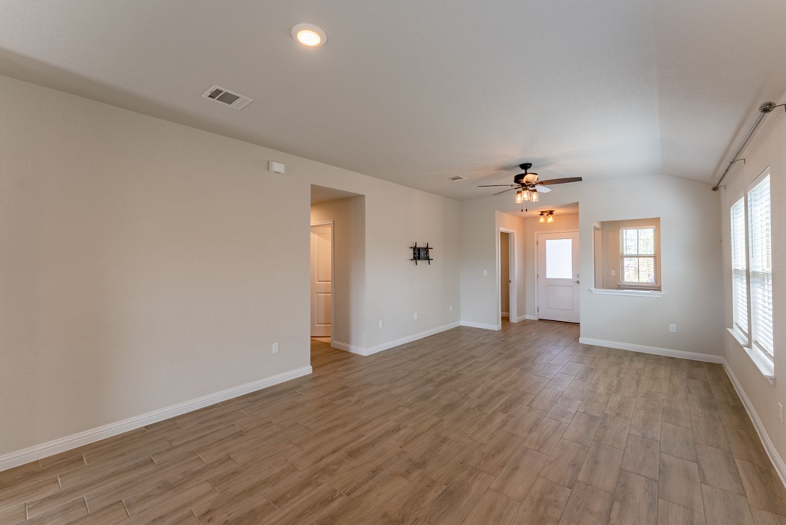 Building Photo - 8209 McKamy Dr