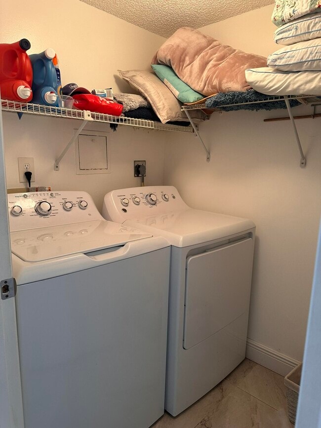 Building Photo - 6698 10th Ave N