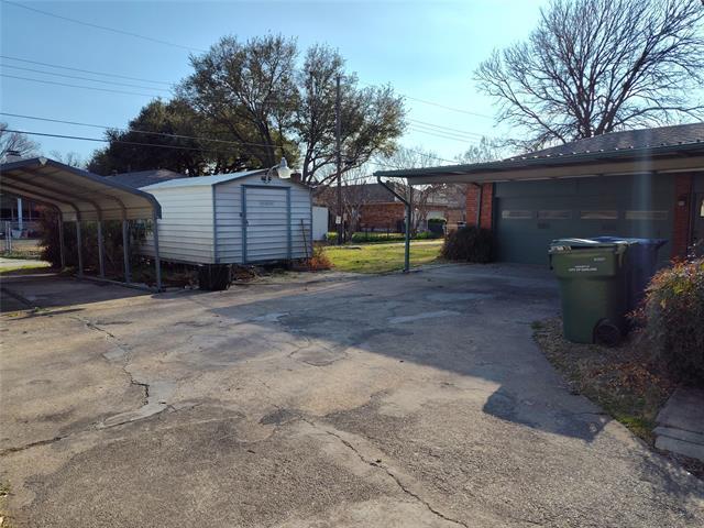 Building Photo - 910 Worcester Ln