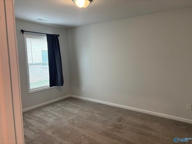 Building Photo - 227 Shubert Dr