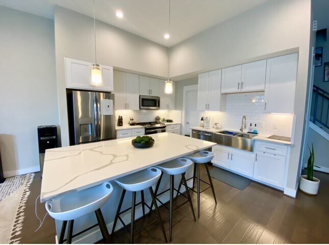 Building Photo - 1711 Freeman St