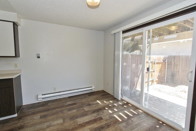 Building Photo - 4833 W Targee St