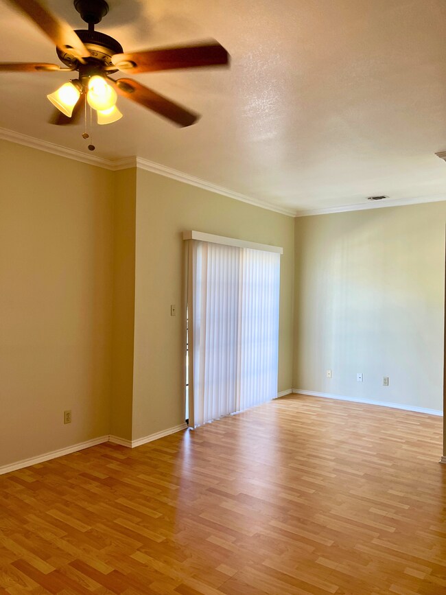 Building Photo - 11839 Parliament Dr