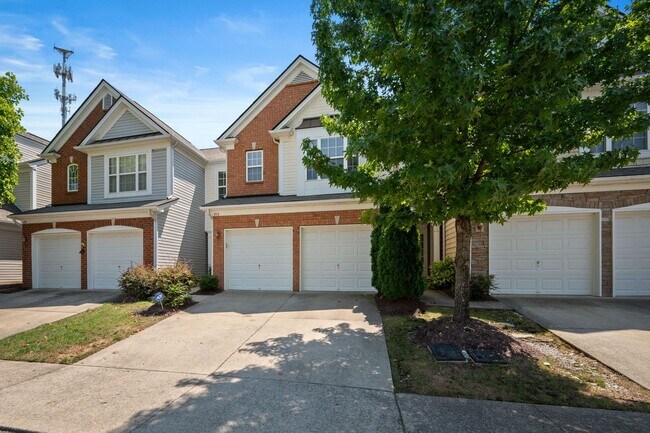 Building Photo - Creekside at Brentwood!