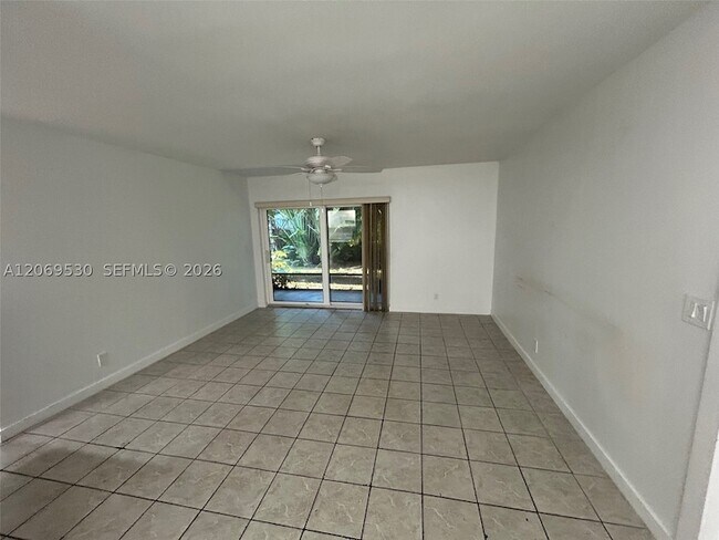 Building Photo - 815 SW 30th St