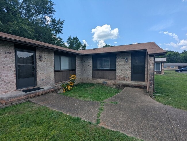 Building Photo - 4753 Tessie Ln