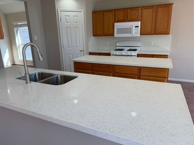 Building Photo - 23831 Shaw Perry Ln