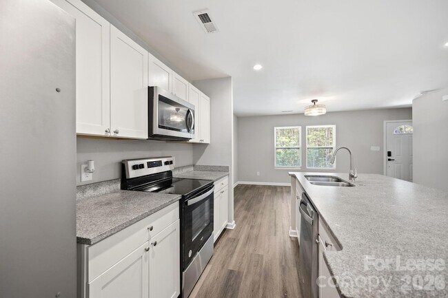 Building Photo - 1361 Ontario Dr