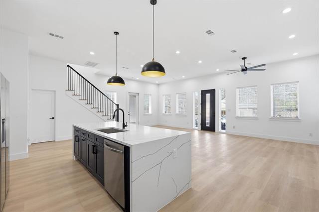 Building Photo - 324 N Patton Ave