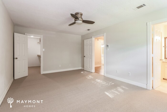 Building Photo - 18011 Tall Cypress Dr