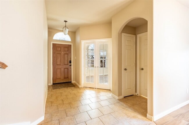 Building Photo - 7220 Petersburg Dr