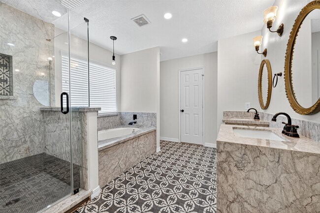 Building Photo - 6654 Stonefort Ct